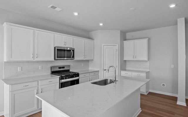 1215 Fox Hollow Street, Spartanburg, SC 29303