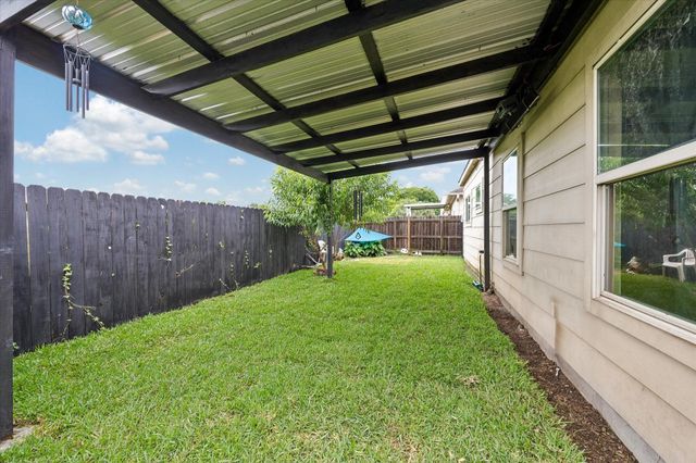 1741 Eagle Lake Road, Sealy, TX 77474
