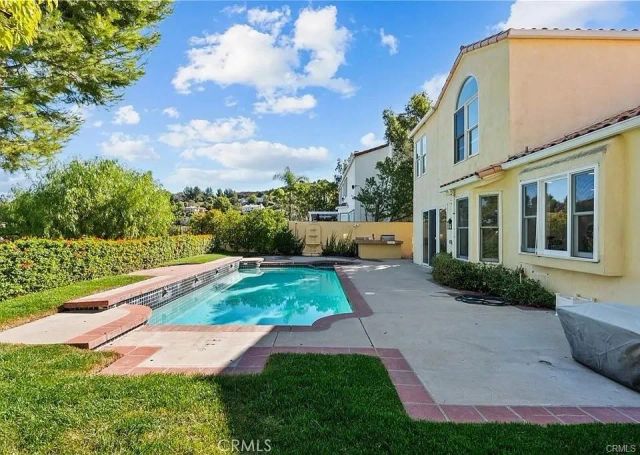 3450 Malaga Court, Calabasas, CA 91302