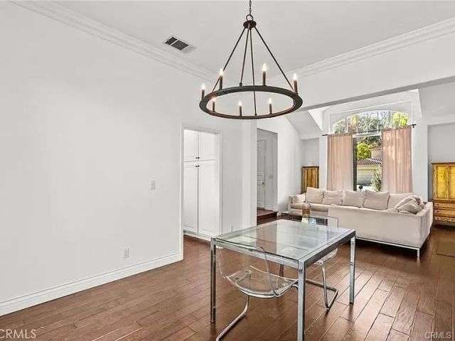 3450 Malaga Court, Calabasas, CA 91302