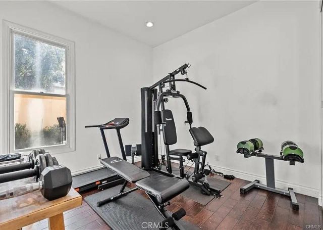 3450 Malaga Court, Calabasas, CA 91302