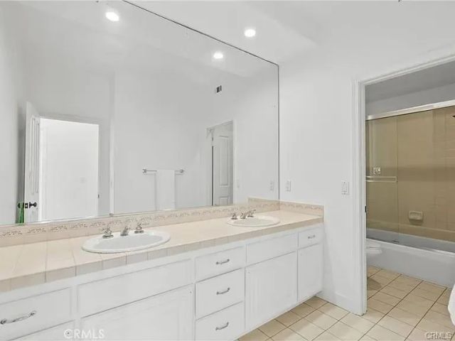 3450 Malaga Court, Calabasas, CA 91302