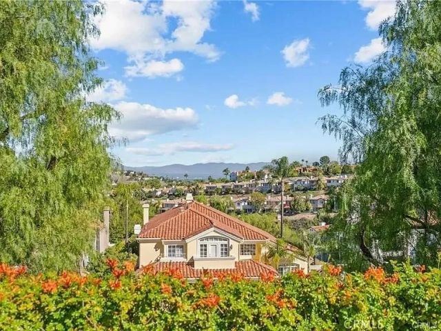 3450 Malaga Court, Calabasas, CA 91302