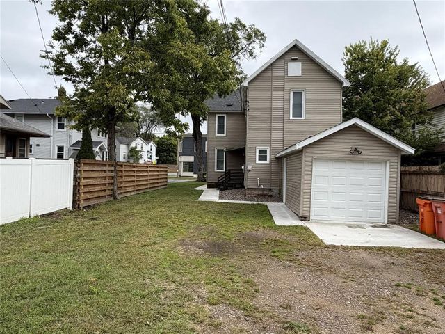 406 Talmadge Street, Eau Claire, WI 54701