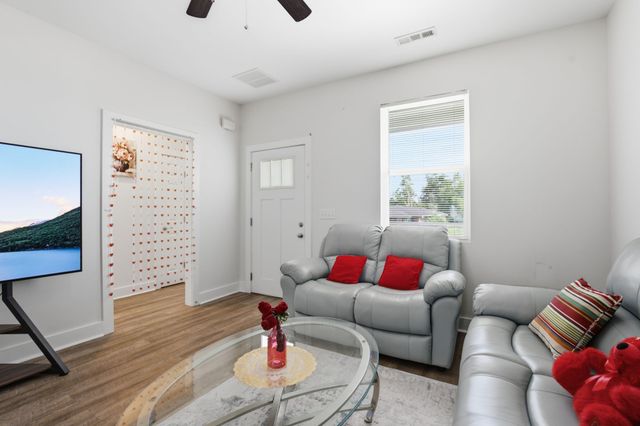 2617 Herman St, Nashville, TN 37208