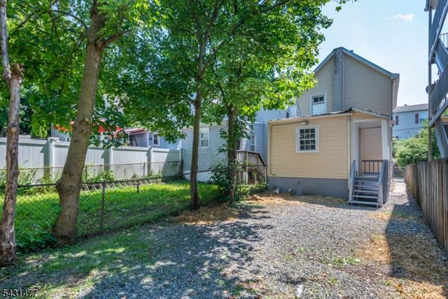 557 Christopher St, City Of Orange Twp., NJ 07050