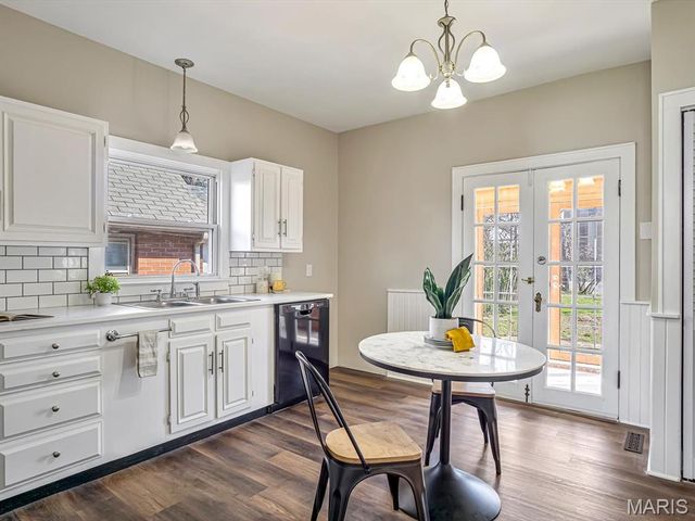 218 N Hesperia Street, Collinsville, IL 62234