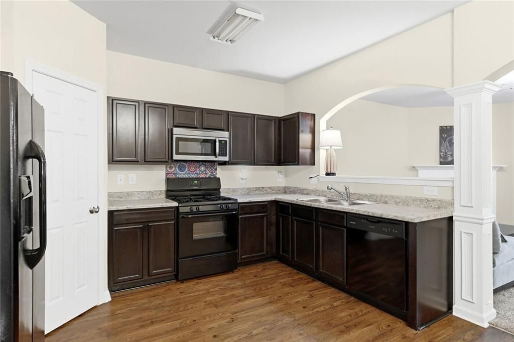 Image 12 of property listing at 2851 Snapfinger Manor, Decatur, GA 30035