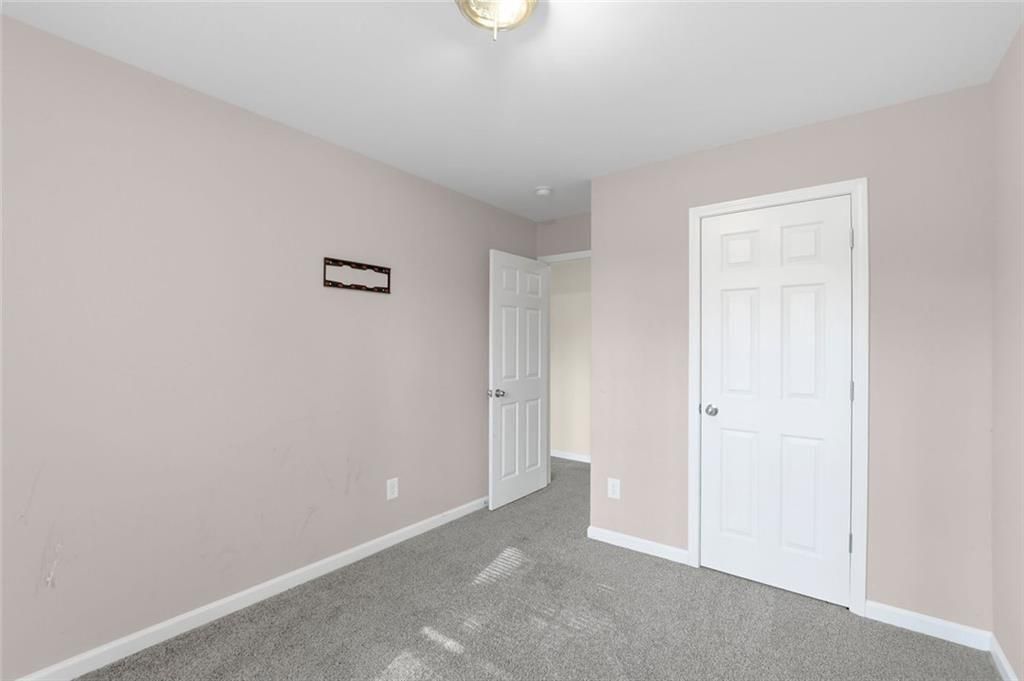 Image 19 of property listing at 2851 Snapfinger Manor, Decatur, GA 30035