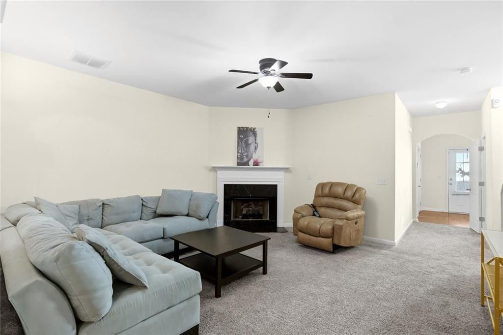 Image 8 of property listing at 2851 Snapfinger Manor, Decatur, GA 30035