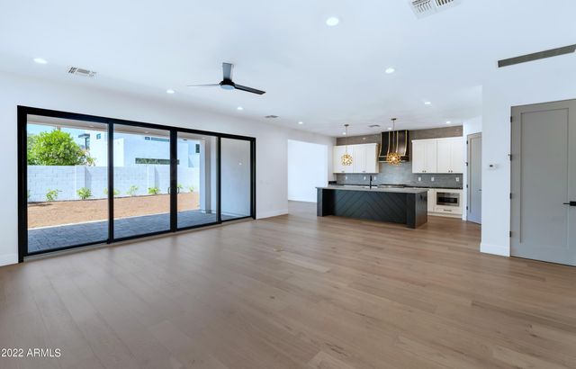 4518 N 39th Street, Phoenix, AZ 85018