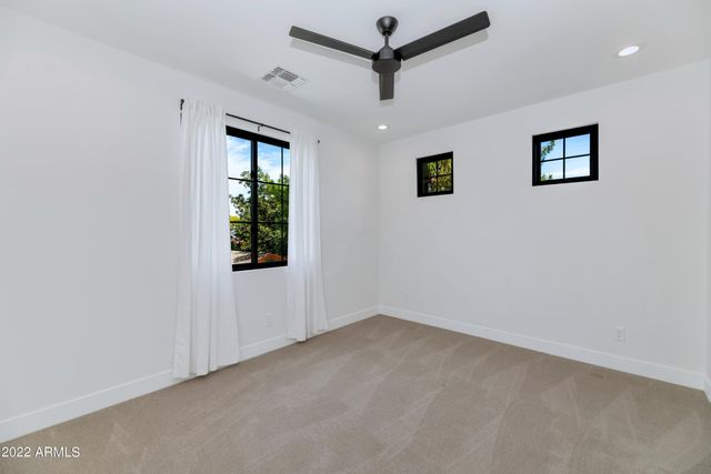 4518 N 39th Street, Phoenix, AZ 85018