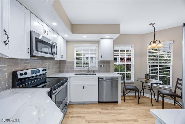 28064 Cavendish CT 2401, Bonita Springs, FL 34135