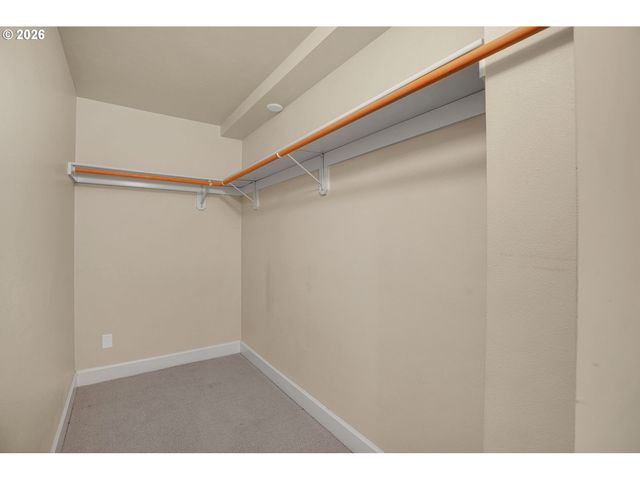 1205 Sw CARDINELL Dr 706, Portland, OR 97201