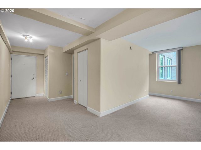 1205 Sw CARDINELL Dr 706, Portland, OR 97201