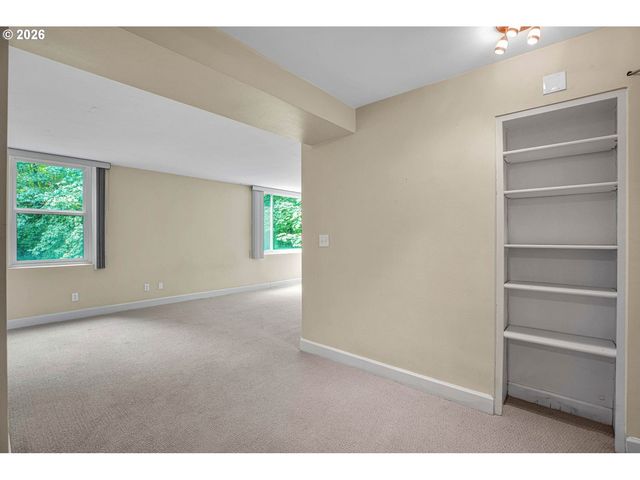 1205 Sw CARDINELL Dr 706, Portland, OR 97201