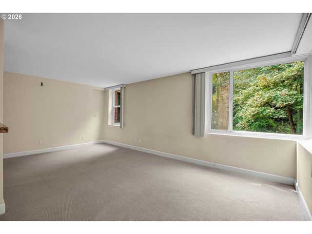 1205 Sw CARDINELL Dr 706, Portland, OR 97201