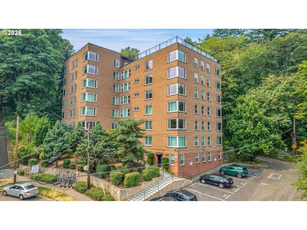 1205 Sw CARDINELL Dr 706, Portland, OR 97201