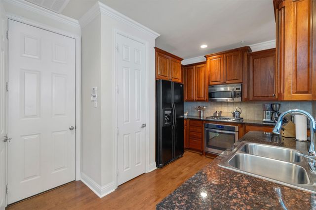 2548 Corbeau Drive, Irving, TX 75038