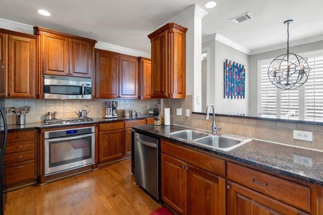2548 Corbeau Drive, Irving, TX 75038