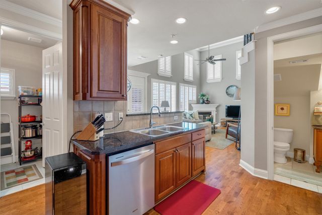 2548 Corbeau Drive, Irving, TX 75038