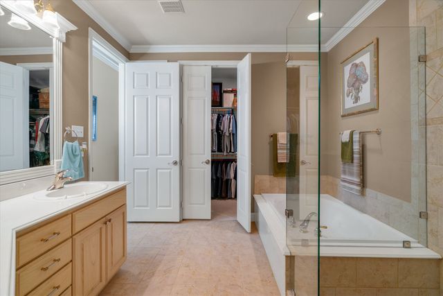 2548 Corbeau Drive, Irving, TX 75038