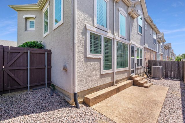 2548 Corbeau Drive, Irving, TX 75038
