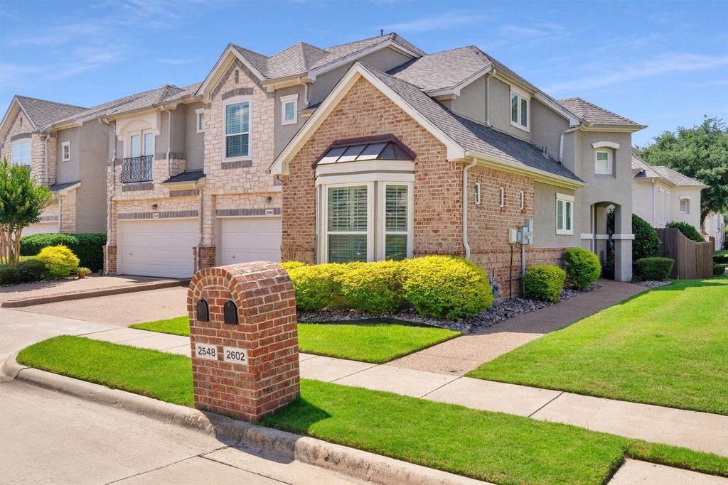 2548 Corbeau Drive, Irving, TX 75038
