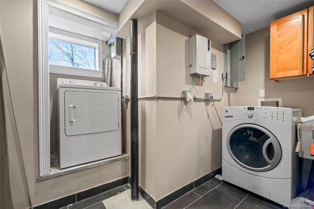 58-12 77th Place, Middle Village, NY 11379