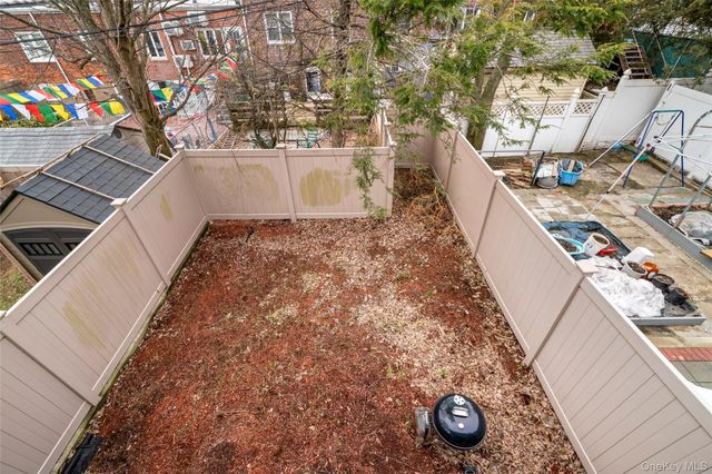 58-12 77th Place, Middle Village, NY 11379