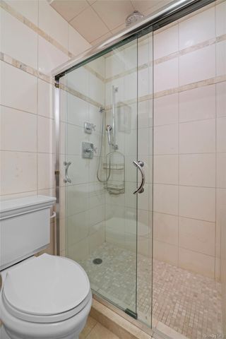 58-12 77th Place, Middle Village, NY 11379