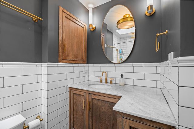 58-12 77th Place, Middle Village, NY 11379