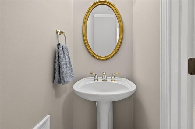 6479 Mobilis Court, Sugar Hill, GA 30518