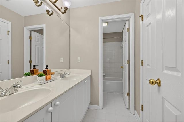 6479 Mobilis Court, Sugar Hill, GA 30518