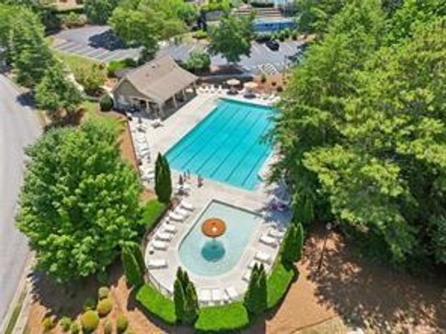 6479 Mobilis Court, Sugar Hill, GA 30518