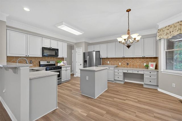 6479 Mobilis Court, Sugar Hill, GA 30518