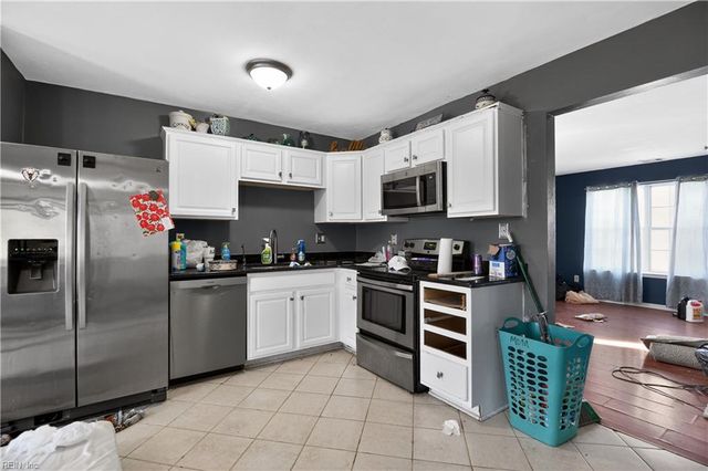 202 Friar CT, Suffolk, VA 23434