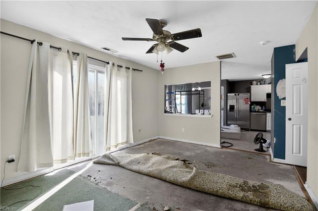 202 Friar CT, Suffolk, VA 23434