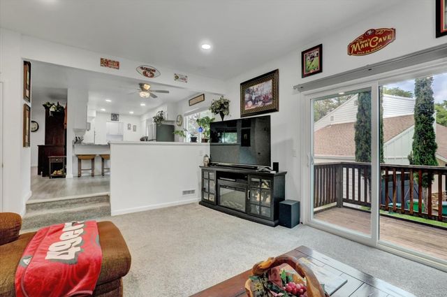 17730 Minnow Way, Penn Valley, CA 95946