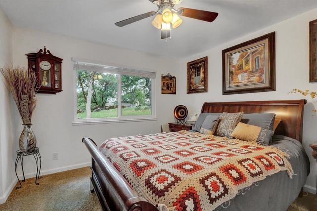 17730 Minnow Way, Penn Valley, CA 95946