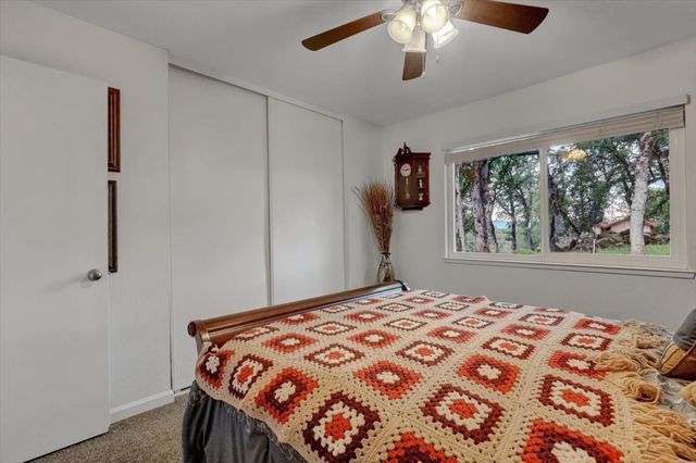 17730 Minnow Way, Penn Valley, CA 95946