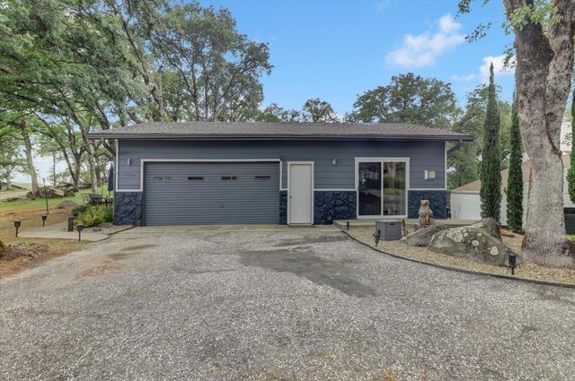 17730 Minnow Way, Penn Valley, CA 95946