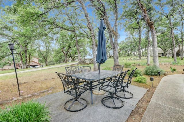 17730 Minnow Way, Penn Valley, CA 95946