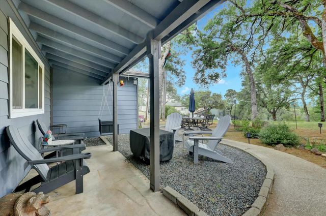17730 Minnow Way, Penn Valley, CA 95946