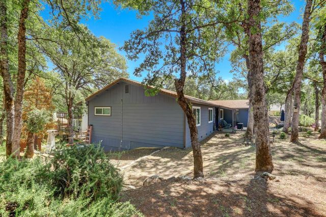 17730 Minnow Way, Penn Valley, CA 95946