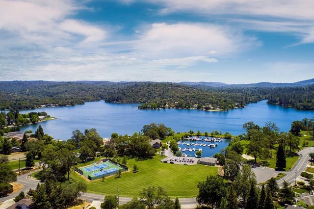 17730 Minnow Way, Penn Valley, CA 95946