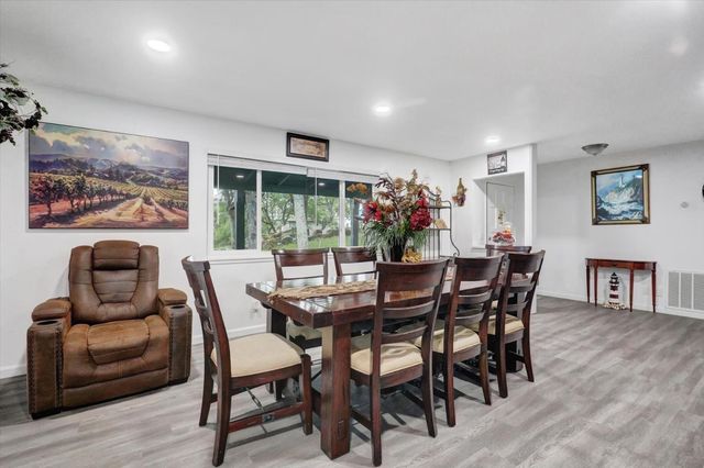 17730 Minnow Way, Penn Valley, CA 95946