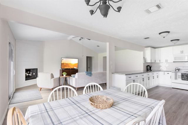 17502 Morning Star Avenue, Crosby, TX 77532