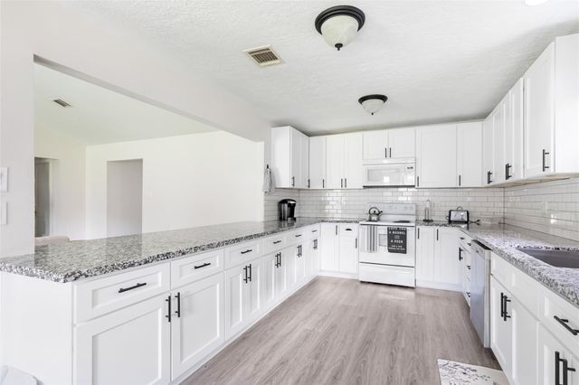 17502 Morning Star Avenue, Crosby, TX 77532