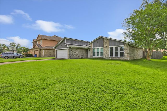 17502 Morning Star Avenue, Crosby, TX 77532